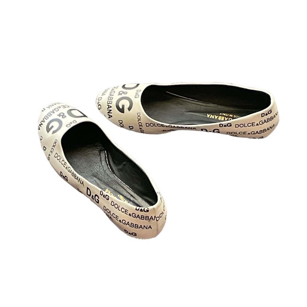 DOLCE & GABANNA Logo Flats!